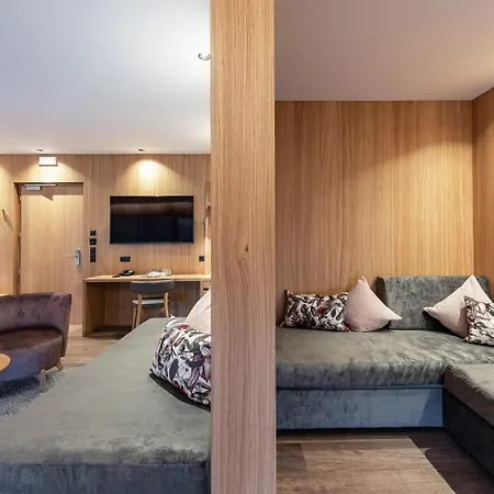 Hotel Langhof 3*